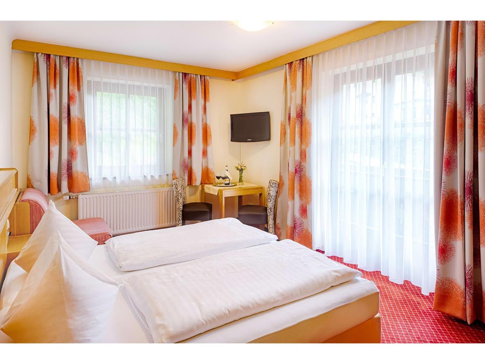 Landhotel Almroesl Im Grossarltal Hüttschlag エクステリア 写真